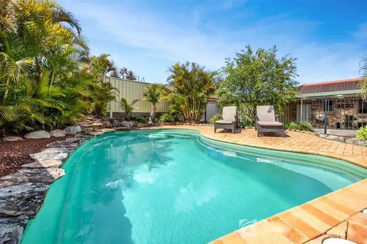 24 Flamingo Drive, Cameron Park NSW 2285