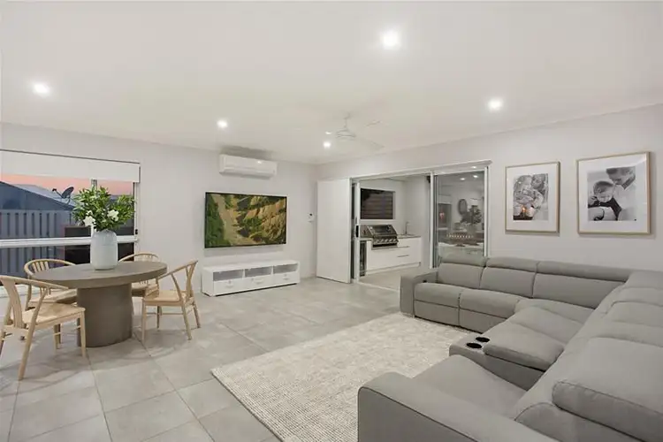 Fourth view of Homely house listing, 4 Beacon Court, Elanora QLD 4221