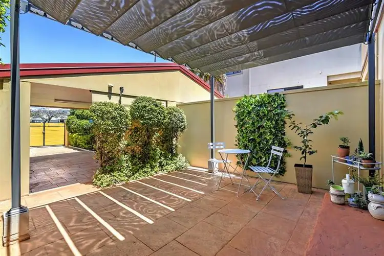 Sixth view of Homely semi-detached listing, 2/33 Stevens Street, Southport QLD 4215