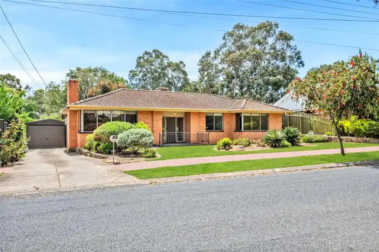 8 Coulls Road, Banksia Park SA 5091
