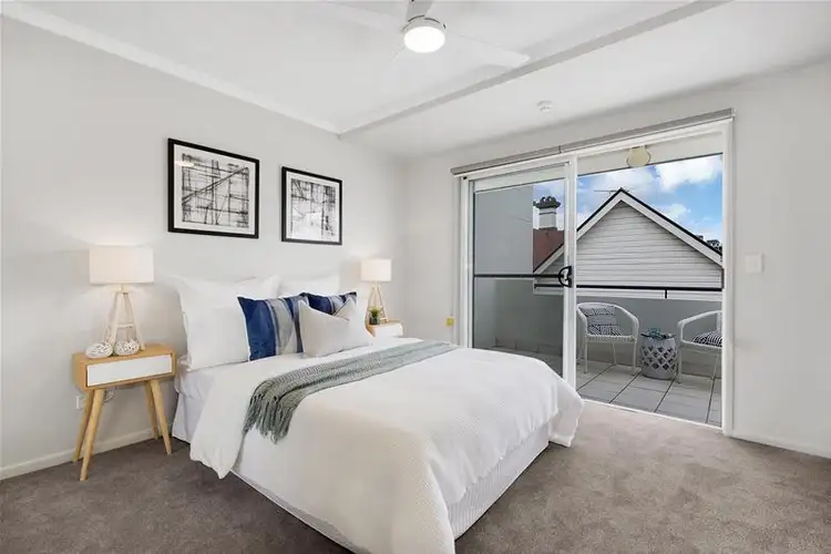 Fifth view of Homely apartment listing, 3/25 Edmondstone Street, South Brisbane QLD 4101