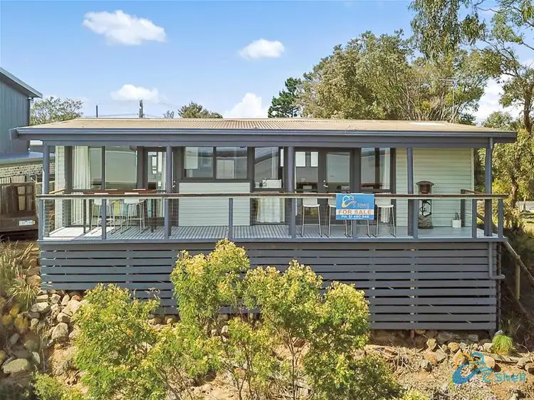 99 Wattle Grove, Loch Sport VIC 3851