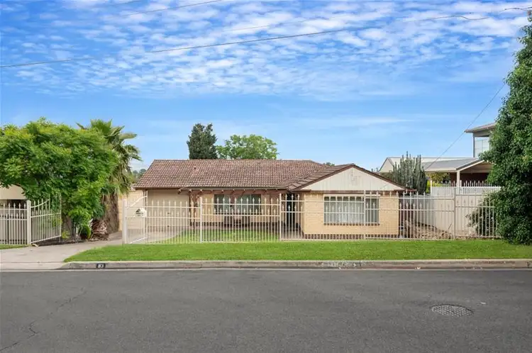 83 Eyre Crescent, Valley View SA 5093