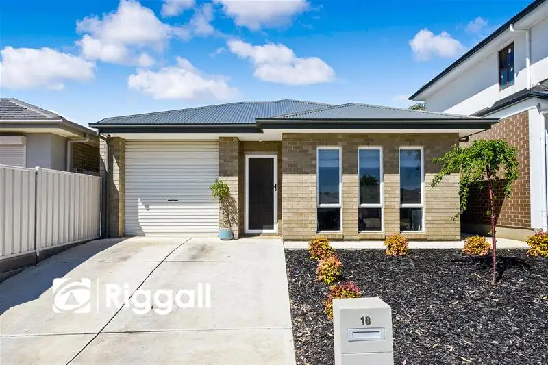 Main view of Homely house listing, 18 Montrose Avenue, Clearview SA 5085