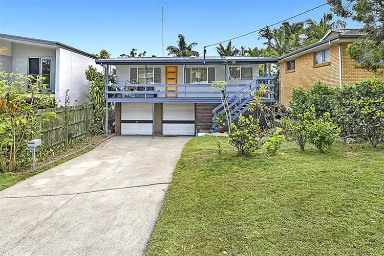 40 Golden Crescent, Southport QLD 4215