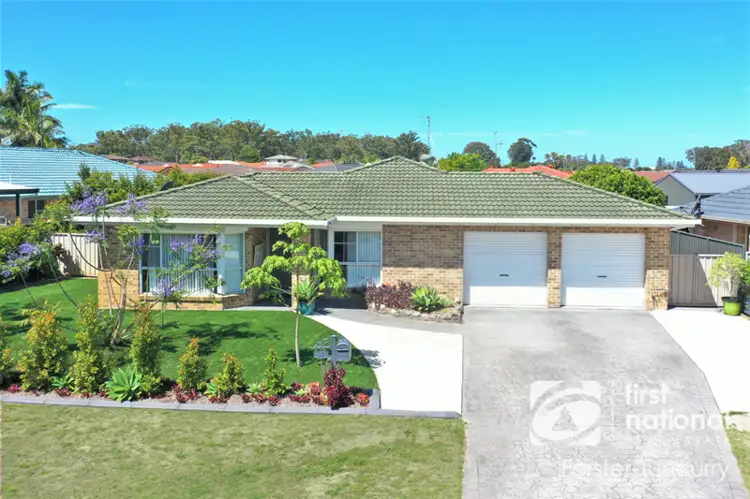 11 Oasis Parade, Tuncurry NSW 2428