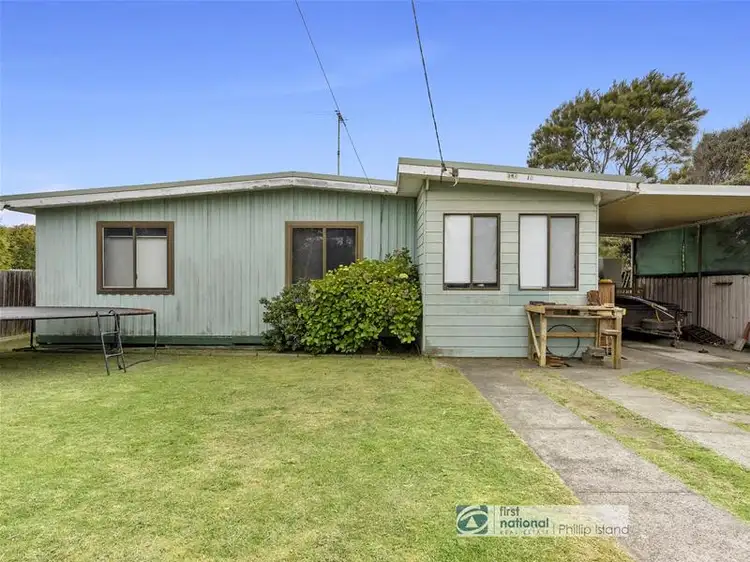 10 Cronulla Avenue, Cape Woolamai VIC 3925