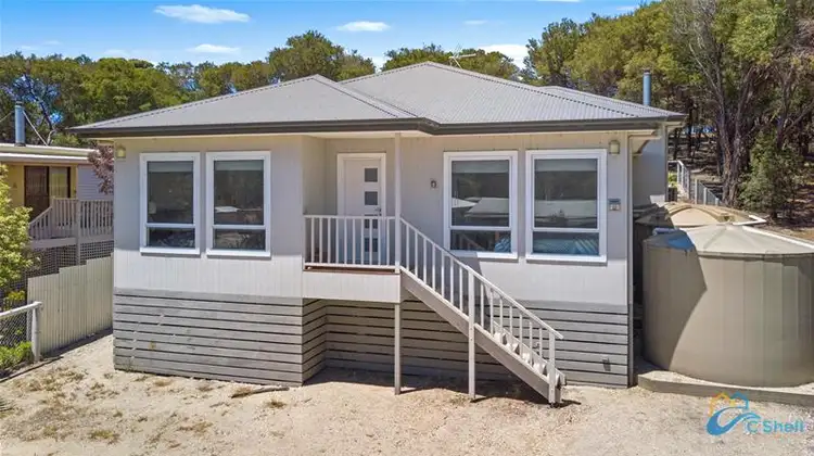 22 Central Avenue, Loch Sport VIC 3851