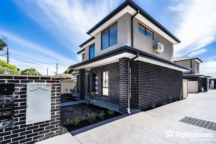 1/213 Station Road