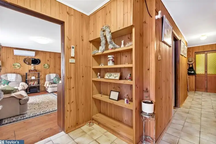 Third view of Homely house listing, 8 Onkaparinga Drive, Salisbury SA 5108