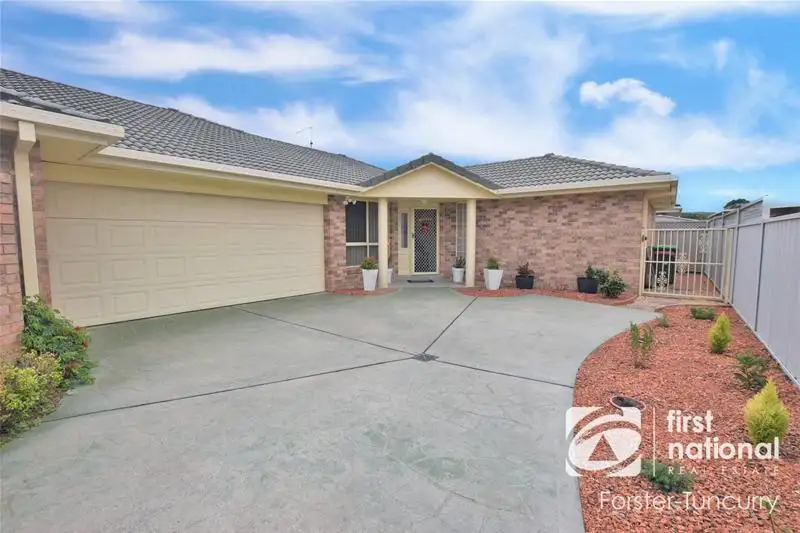 Main view of Homely villa listing, 2/6 Lisa Place, Forster NSW 2428
