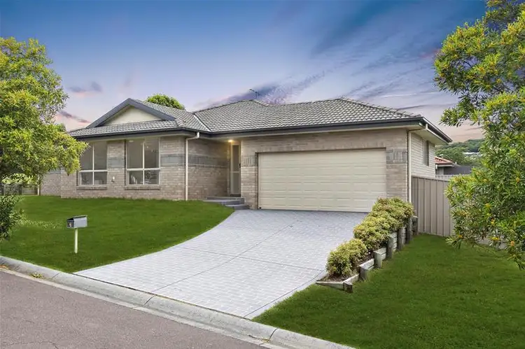 1 Gilmore Street, Cameron Park NSW 2285