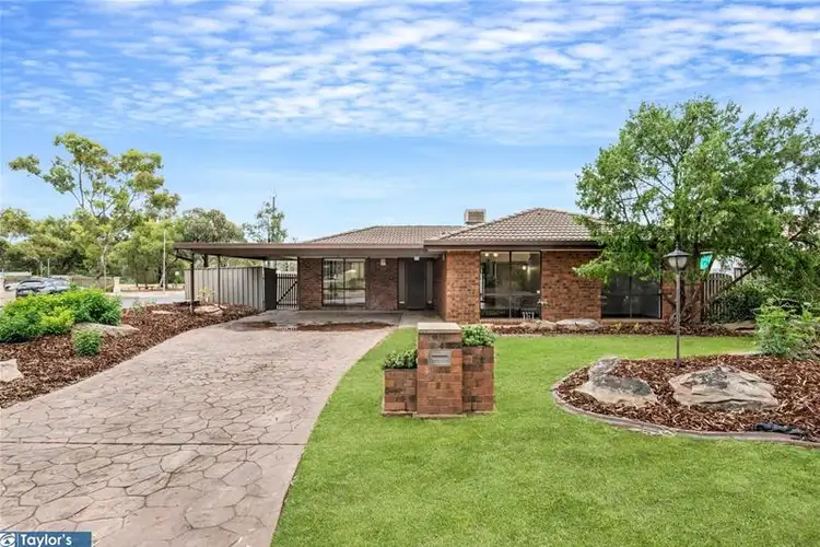 1 Border Court, Paralowie SA 5108