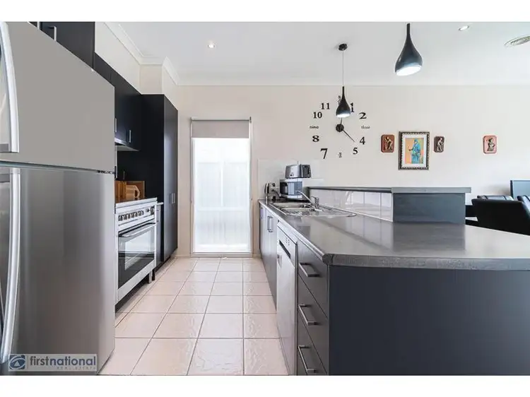 Fifth view of Homely house listing, 31 Kings Glen, Craigieburn VIC 3064