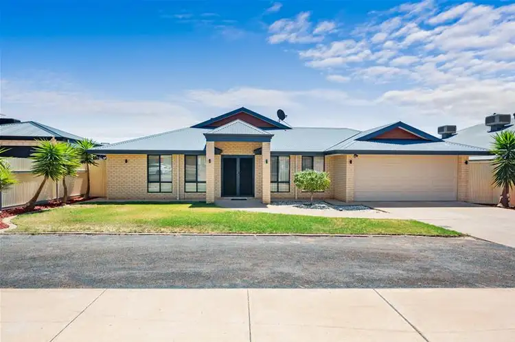 10 Purna Place, Hannans WA 6430
