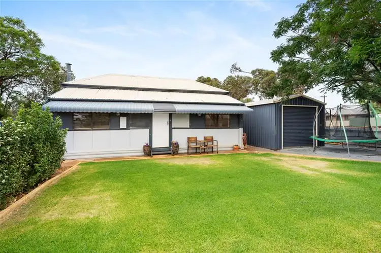27 Lewis Street, Lamington WA 6430