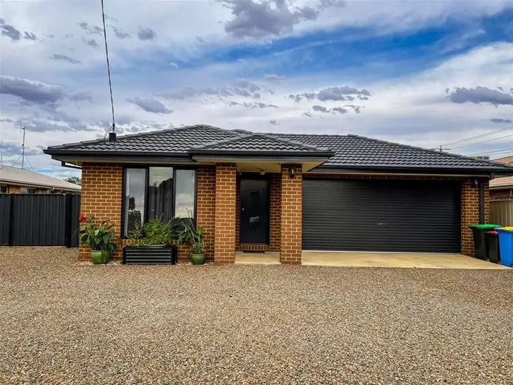 33 Moss Street, Numurkah VIC 3636