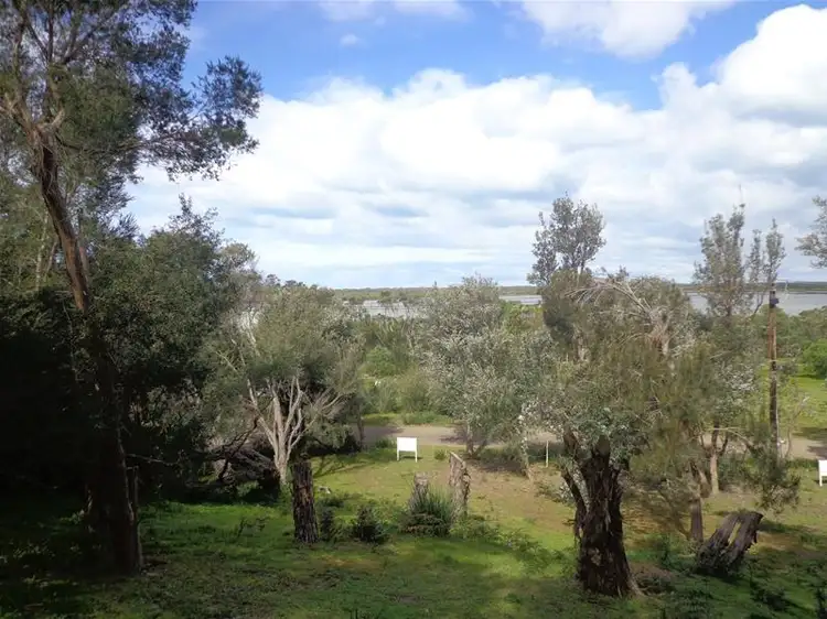 25 - 27 Christopher Court, Loch Sport VIC 3851