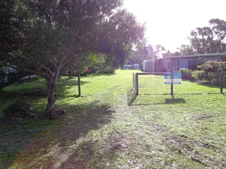 27 Caldwell Street, Loch Sport VIC 3851