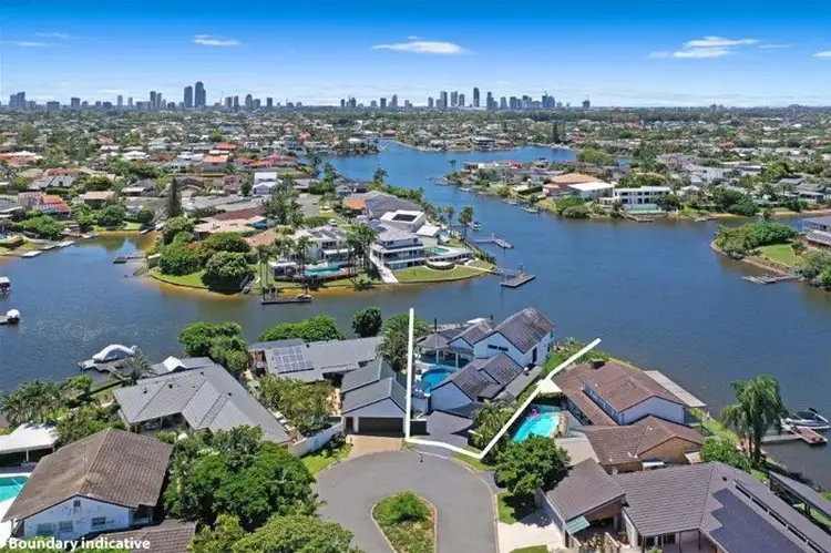 2 Glenbrook Avenue, Benowa Waters QLD 4217