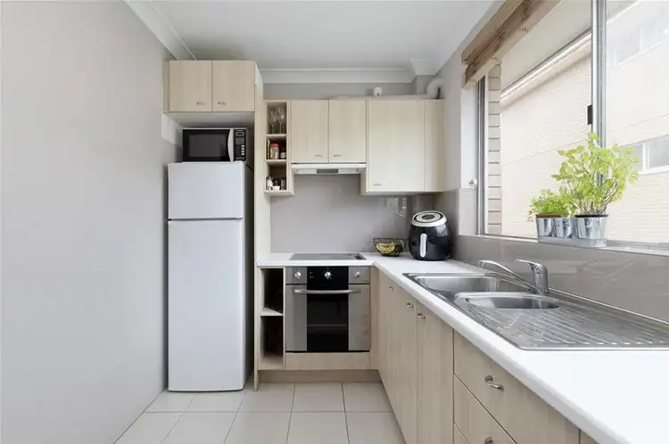 Second view of Homely unit listing, 6/8 Avon Road, Dee Why NSW 2099