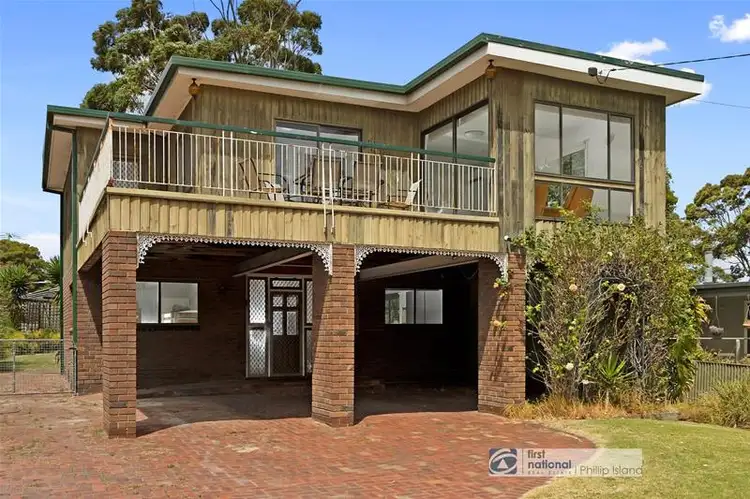 9 Vaughan Street, Cowes VIC 3922
