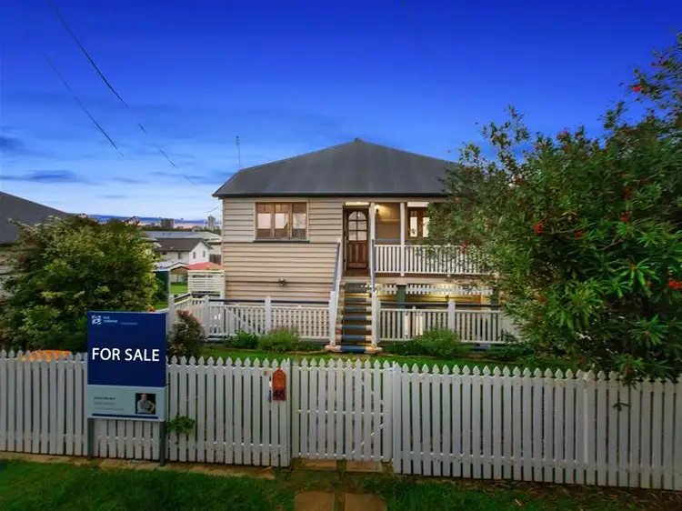 46 Ninth Avenue, Coorparoo QLD 4151