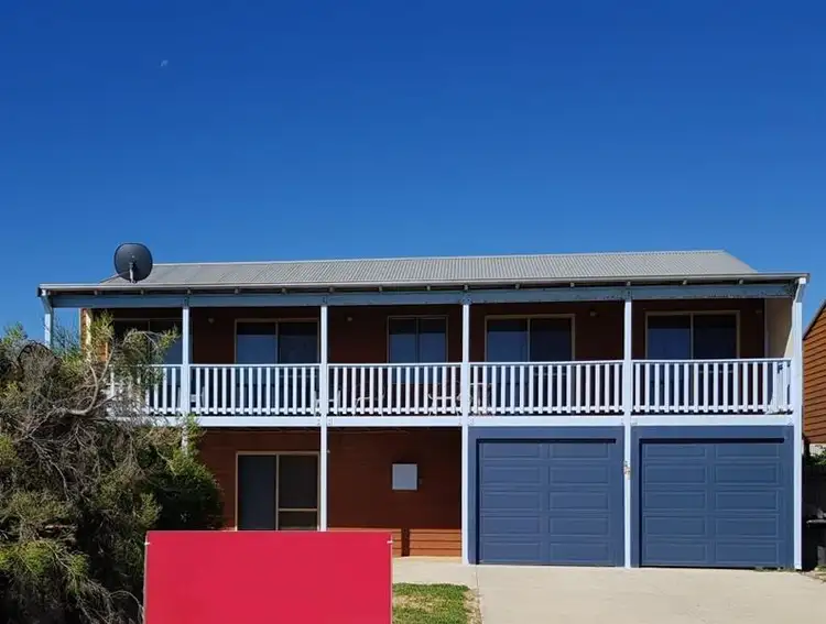Main view of Homely house listing, 1/5 Hutchcraft Court, Green Head WA 6514