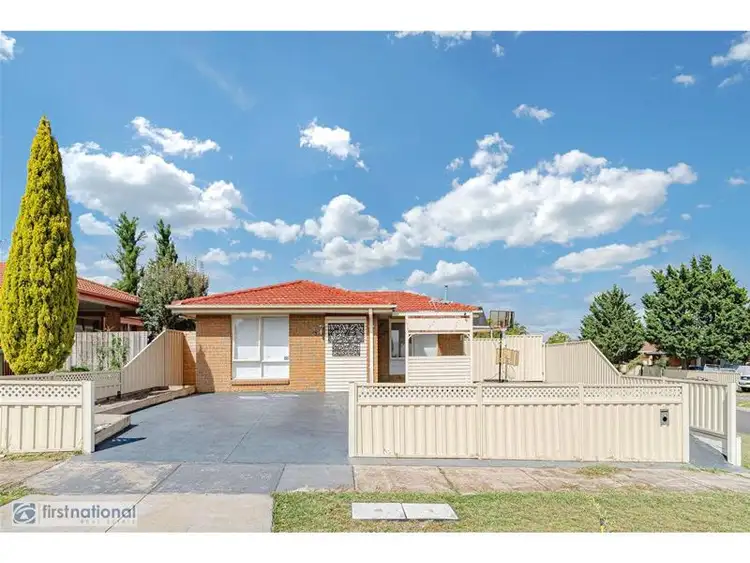 25 Melaleuca Drive, Meadow Heights VIC 3048