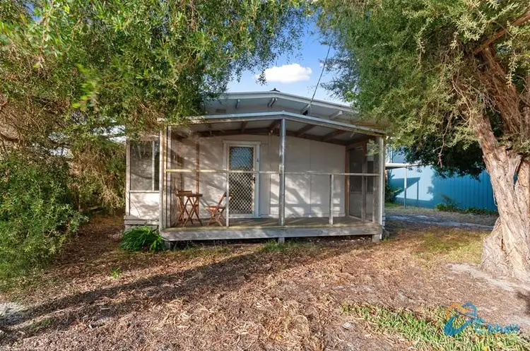 4 Clarke Street, Loch Sport VIC 3851
