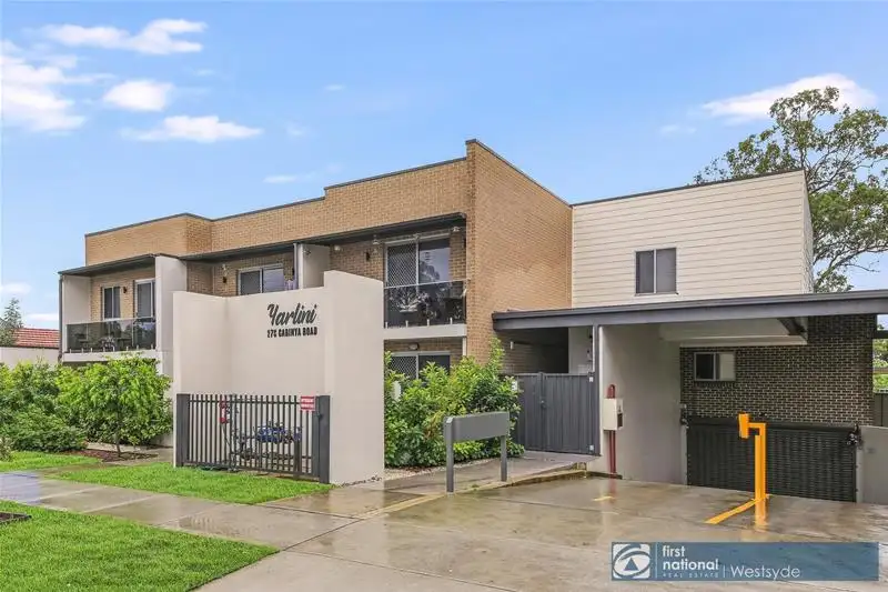 Main view of Homely villa listing, 8/27C Carinya Road, Girraween NSW 2145