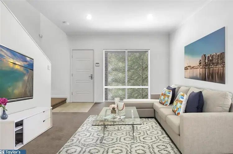 18 Coventry Street, Mawson Lakes SA 5095