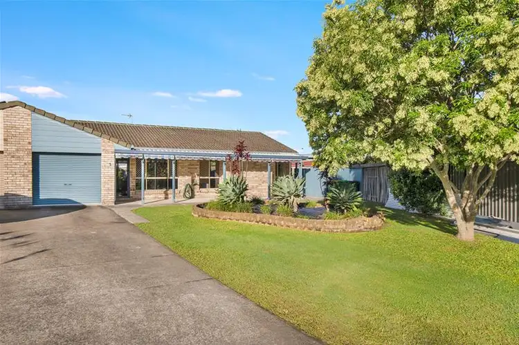 Main view of Homely semi-detached listing, 1/5 Felicia Court, Burleigh Waters QLD 4220