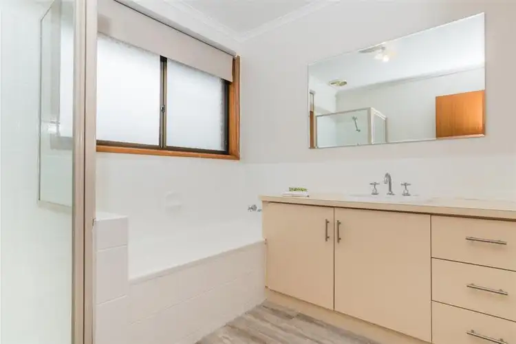 Sixth view of Homely house listing, 2/20 Buckingham Street, Lara VIC 3212