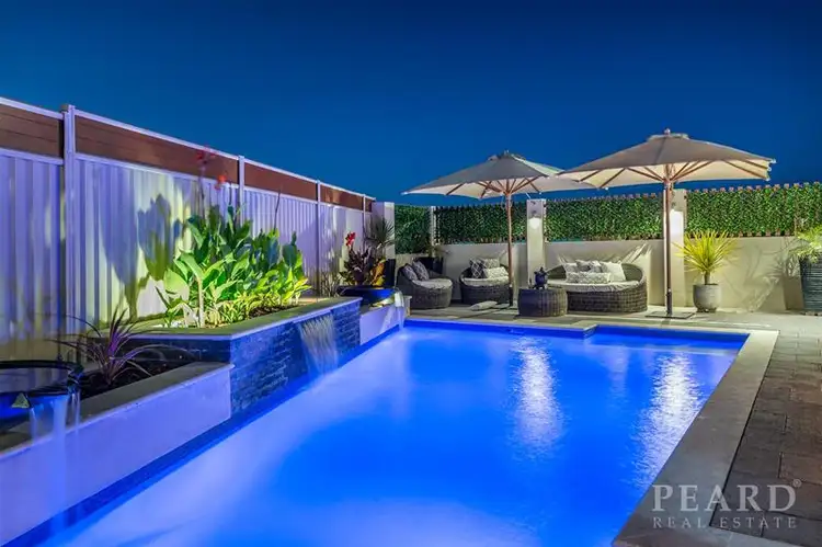 6 Bluewater Drive, Alkimos WA 6038