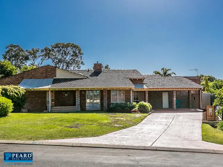 Second view of Homely house listing, 4 Reston Court, Duncraig WA 6023