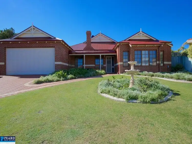 27 Ellesmere Heights, Hillarys WA 6025