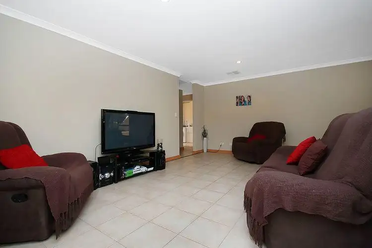 Fourth view of Homely house listing, 7/7 Warlu Place, High Wycombe WA 6057