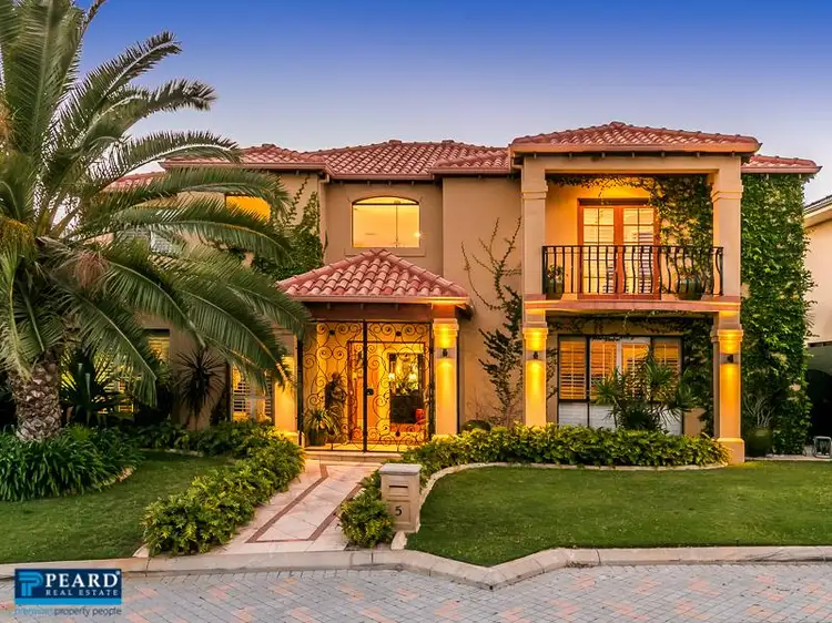 5 Mustique Crescent, Hillarys WA 6025