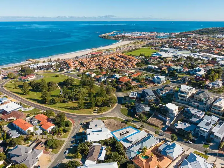 2B Hood Terrace, Sorrento WA 6020