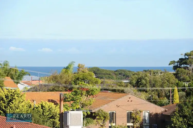 3 Rae  Place, Hillarys WA 6025