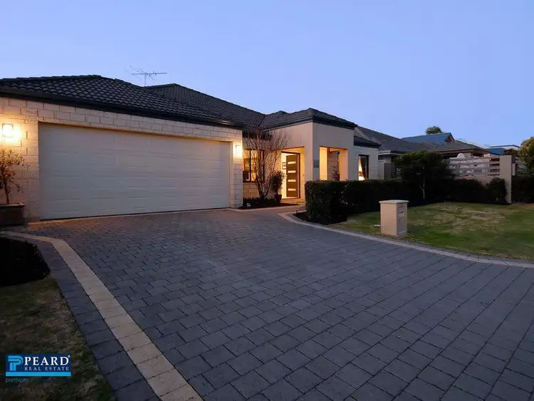 53 Kembla Circle, Madeley WA 6065