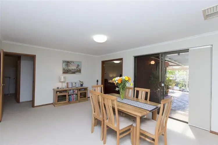 Sixth view of Homely house listing, 2 Reston Court, Duncraig WA 6023