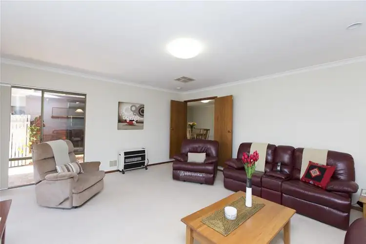 Seventh view of Homely house listing, 2 Reston Court, Duncraig WA 6023