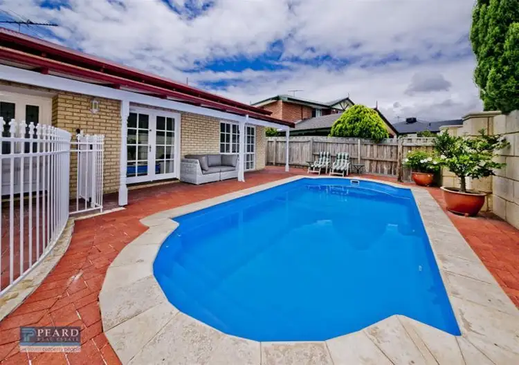22 Woodville Heights, Hillarys WA 6025