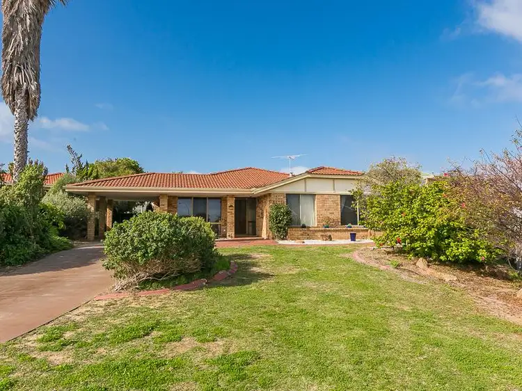 16 Carterton Place, Padbury WA 6025