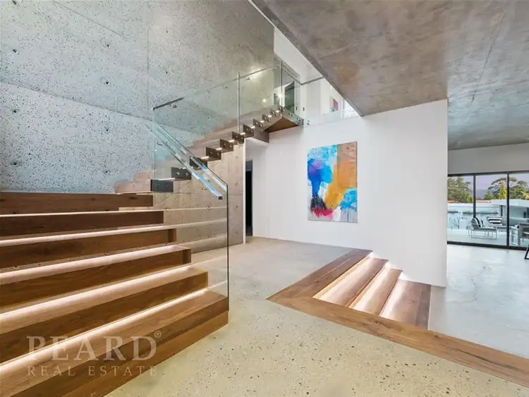 9 Kempenfeldt Avenue, Sorrento WA 6020