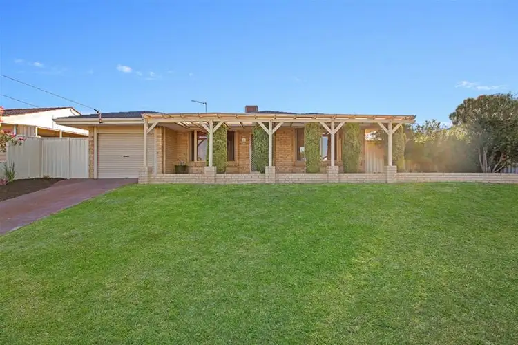 7 Cumberland Way, Beldon WA 6027