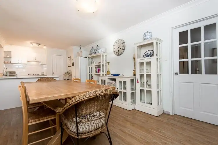 Second view of Homely house listing, 6 Leucosia Court, Heathridge WA 6027