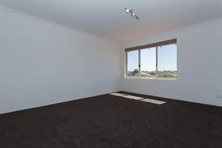 Fourth view of Homely house listing, 2 Payne Hill, Ocean Reef WA 6027